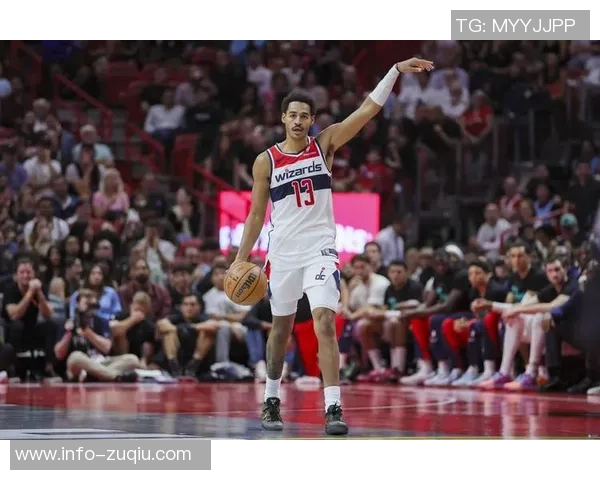 普尔表现稳定半场18分钟贡献14分助力球队进攻 普尔表现稳定半场18分钟贡献14分助力球队进攻